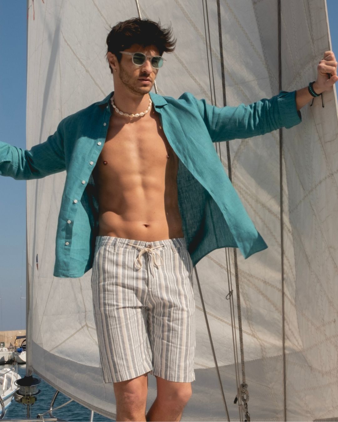 mens linen blue shorts